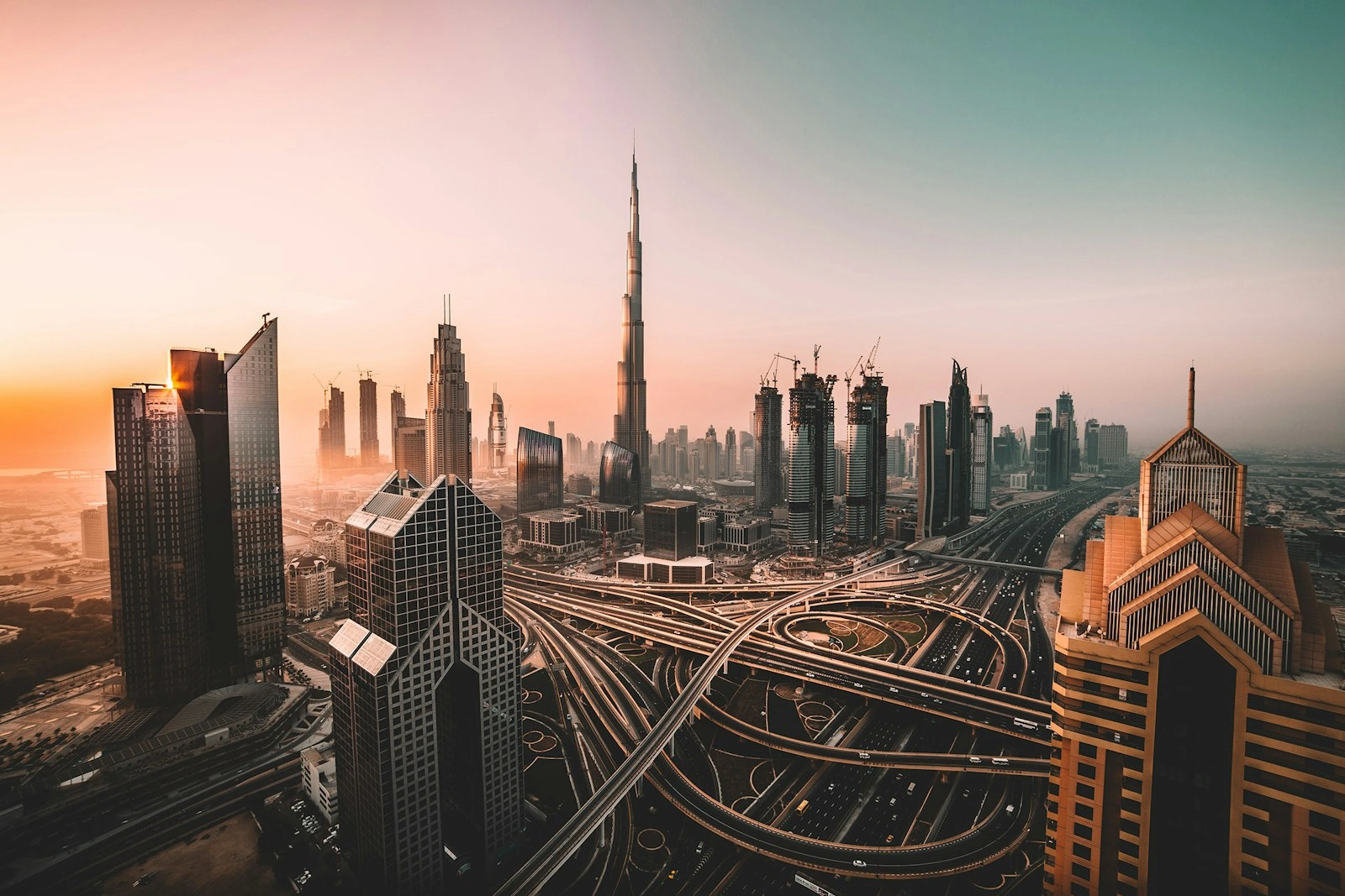 Easy Life Dubai - Birleşik Arap Emirlikleri